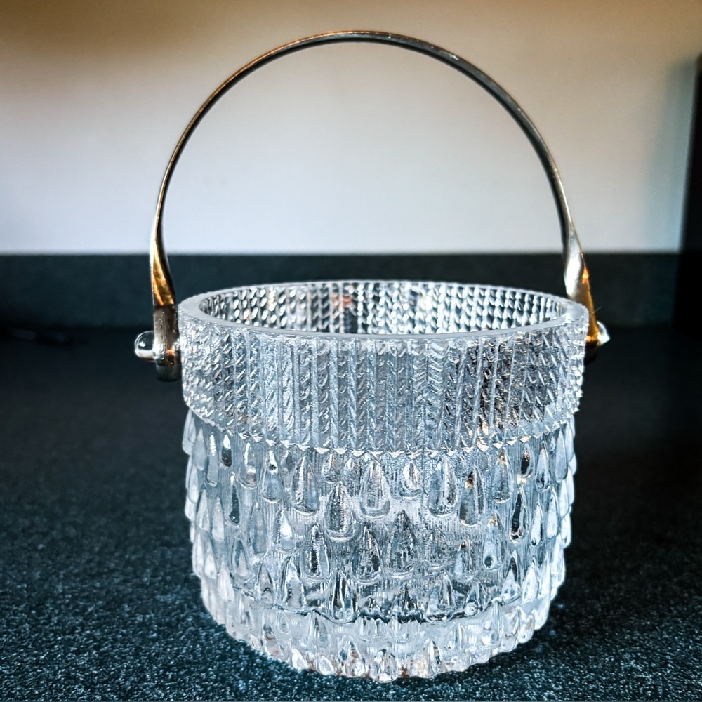 Pressed Glass Ice Bucket – MCM Teardrop Pattern –